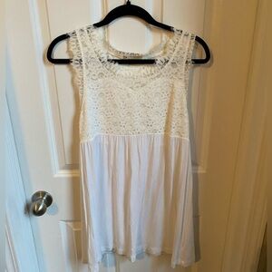 Forever 21 White Lace Tunic Top